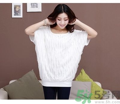 白衣服發(fā)黃要怎么清洗？白衣服發(fā)黃要怎么辦？