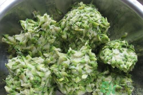 槐花怎么做好吃？槐花的做法有哪些？
