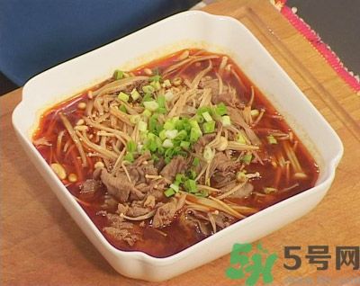 吃金針菇有什么好處？吃金針菇對(duì)身體好嗎？