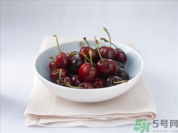 來(lái)月經(jīng)能吃櫻桃嗎？經(jīng)期吃櫻桃好嗎？