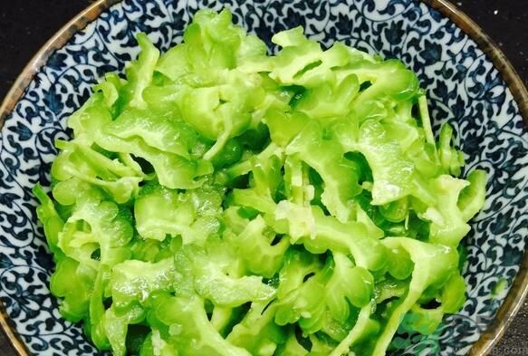 吃苦瓜可以祛痘嗎？苦瓜怎樣吃可以祛痘？