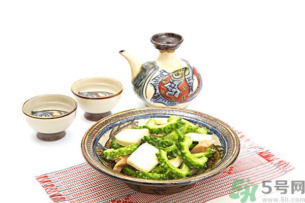 夏天吃苦瓜有什么好處？夏天吃苦瓜好嗎？