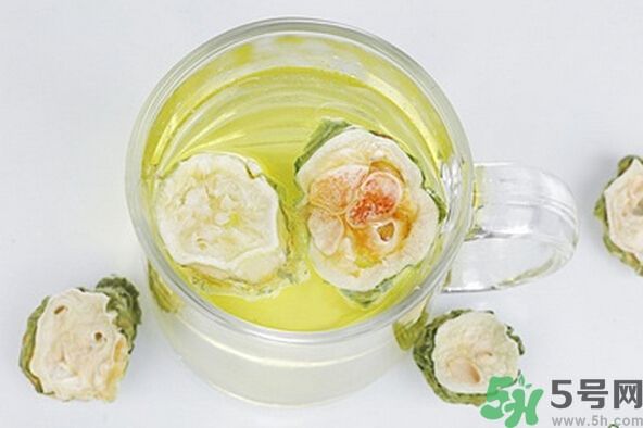 苦瓜泡水喝有什么好處？苦瓜泡水喝好嗎？