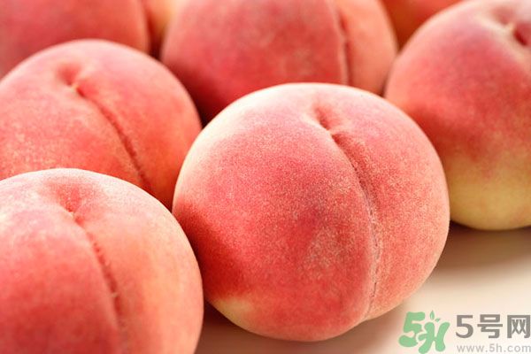 吃桃子會(huì)脹氣嗎？吃桃子注意事項(xiàng)有哪些？