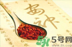 苦瓜可以和枸杞一起泡水喝嗎？苦瓜和枸杞一起泡水喝好嗎？