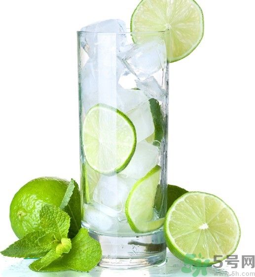檸檬和苦瓜一起泡水喝臉癢是怎么回事？檸檬和苦瓜一起喝泡水喝臉癢怎么辦？