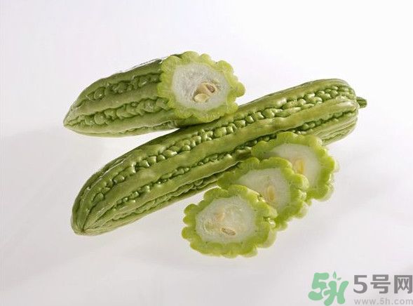 茉莉花綠茶加苦瓜能減肥嗎？茉莉花和苦瓜泡水喝嗎？