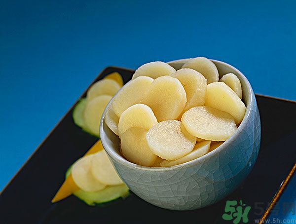 榴蓮和荸薺能一起吃嗎？吃過榴蓮后可以吃荸薺嗎？