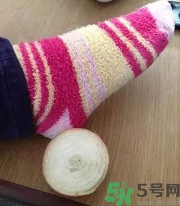 發(fā)燒可以吃洋蔥嗎？發(fā)燒能吃洋蔥嗎？