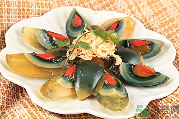 吃皮蛋可以降火嗎？吃皮蛋真的能降火嗎？