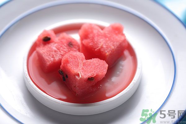 吃西瓜可以美容嗎？吃西瓜對(duì)皮膚有什么好處