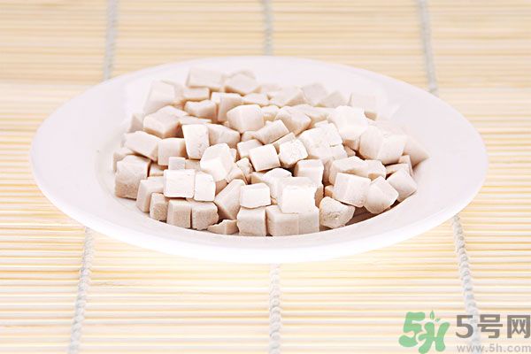 夏天吃茯苓好嗎？夏天吃茯苓有什么好處？