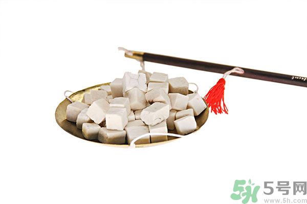 夏天吃茯苓好嗎？夏天吃茯苓有什么好處？