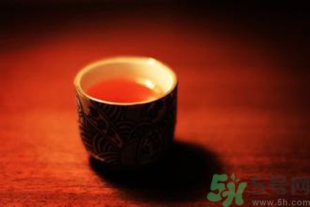 楊梅酒用的什么酒做的？楊梅酒有多少度？