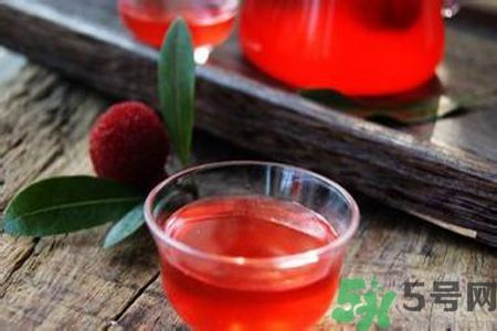 楊梅酒要泡多久？楊梅酒的保質(zhì)期是多久？