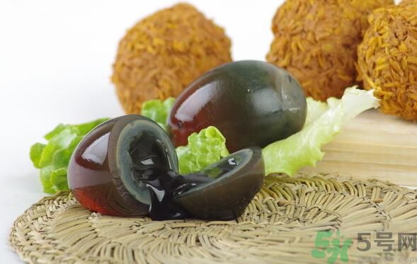 冬瓜和皮蛋一起吃能降火嗎？冬瓜能和皮蛋一起吃嗎？