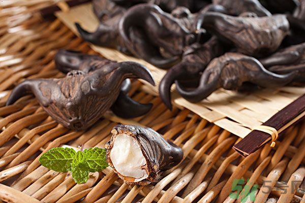 菱角是堿性的嗎？菱角是堿性的還是酸性的？