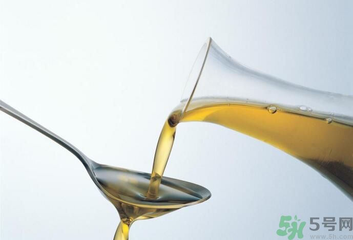 夏天吃橄欖油好還是調(diào)和油好？夏天吃橄欖油好嗎？