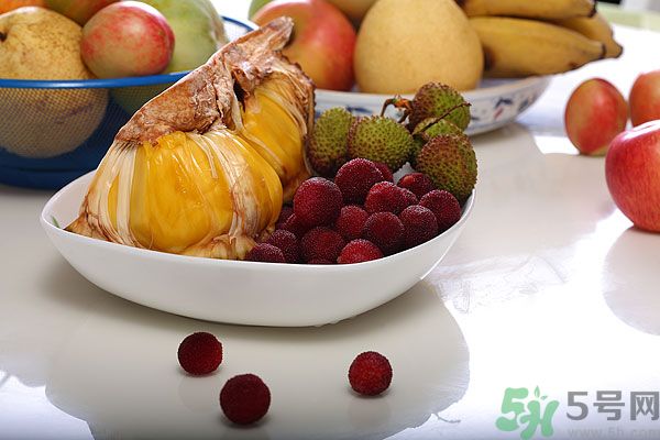吃楊梅過(guò)敏怎么辦？楊梅過(guò)敏癥狀有哪些？