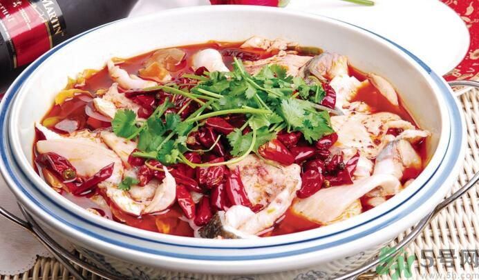 夏天吃魚(yú)會(huì)上火嗎？夏天上火能吃魚(yú)嗎？