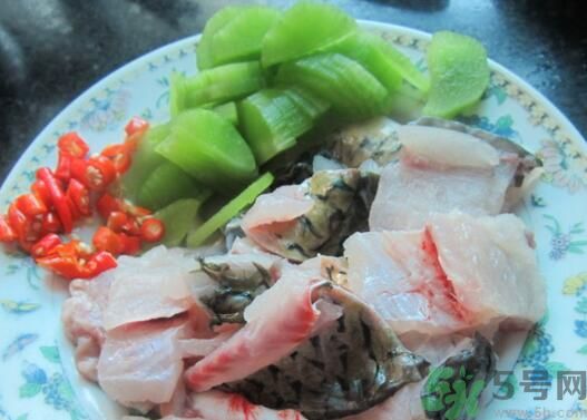 魚能和萵苣一起煮嗎？魚可以和萵苣一起吃嗎？
