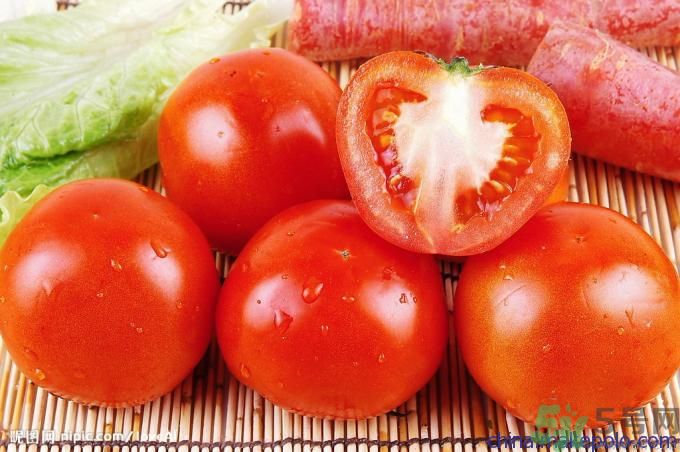 坐月子能吃生西紅柿？月子里能不能吃生的西紅柿？