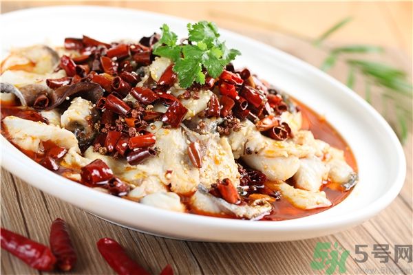 吃魚的時候能喝茶嗎？吃魚可以喝茶嗎？