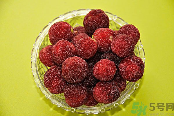 楊梅里面有小蟲怎么洗？楊梅里的蟲子怎么弄出來？