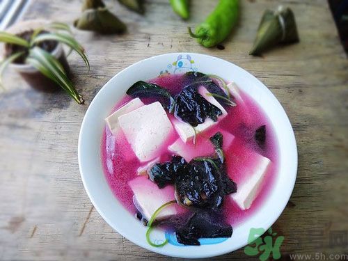 莧菜可以和豆腐一起吃嗎？莧菜能和豆腐一起吃嗎？
