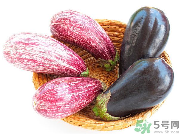 茄子里面發(fā)棕色能吃嗎？茄子里面有褐色能吃嗎？