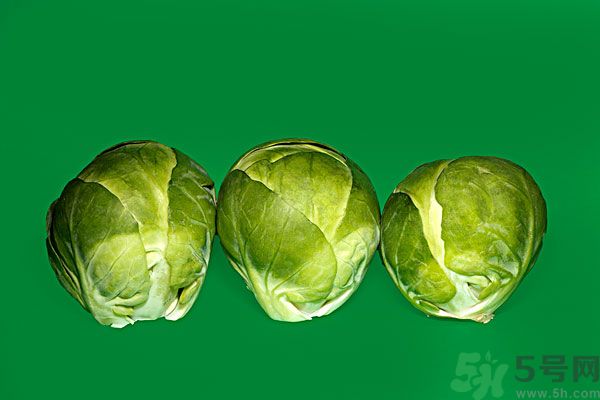 包菜外面爛了還能吃嗎？包菜里面有花可以吃嗎？