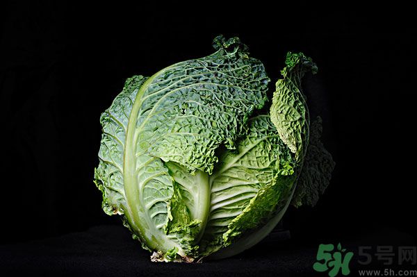 包菜外面爛了還能吃嗎？包菜里面有花可以吃嗎？
