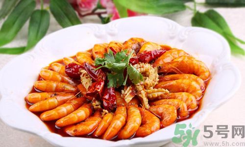 吃粽子可以吃龍蝦嗎？粽子可以和龍蝦一起吃嗎？