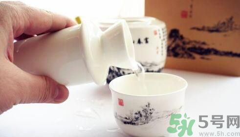 菖蒲酒怎么泡？怎樣自制菖蒲酒？