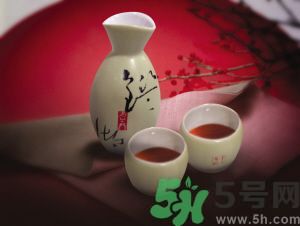 男性喝菖蒲酒有什么好處？男性喝菖蒲酒可以壯陽嗎？