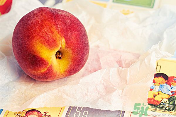 吃了李子能吃桃子嗎？桃子和李子同食好嗎？
