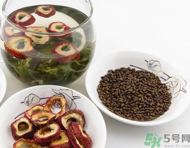 山楂決明子一起泡茶喝好嗎？山楂決明子一起泡茶有什么好處？
