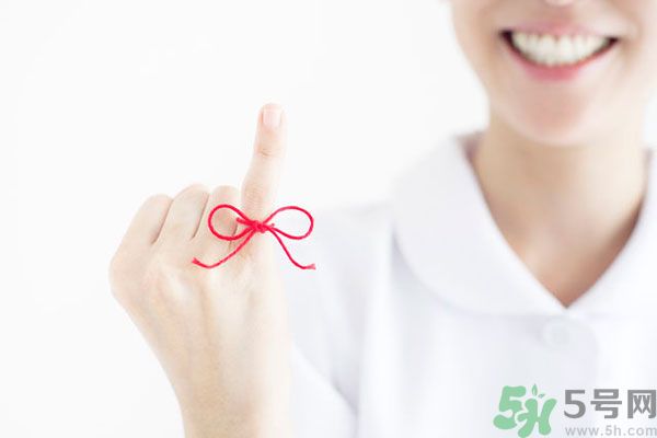 掰手指關(guān)節(jié)響好不好？掰手指關(guān)節(jié)響有危害嗎？