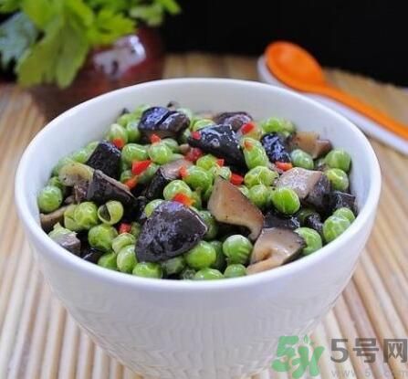 豌豆可以和香菇一起炒嗎？豌豆和香菇一起吃好嗎？