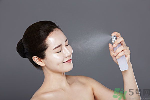 防曬噴霧可以噴臉嗎？防曬噴霧噴臉上好不好？