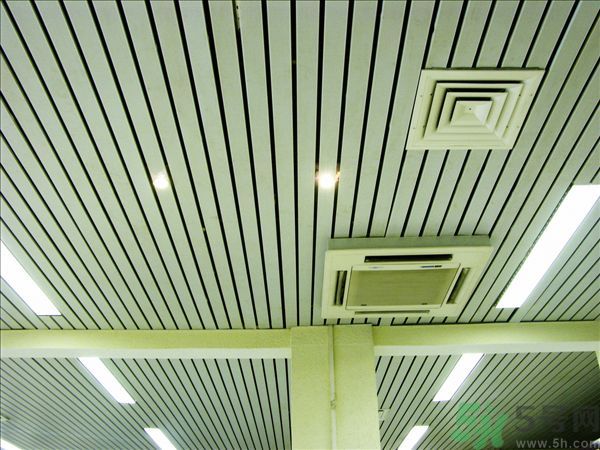 吹空調(diào)鼻子干燥怎么辦？吹空調(diào)鼻子里面很干燥怎么回事？