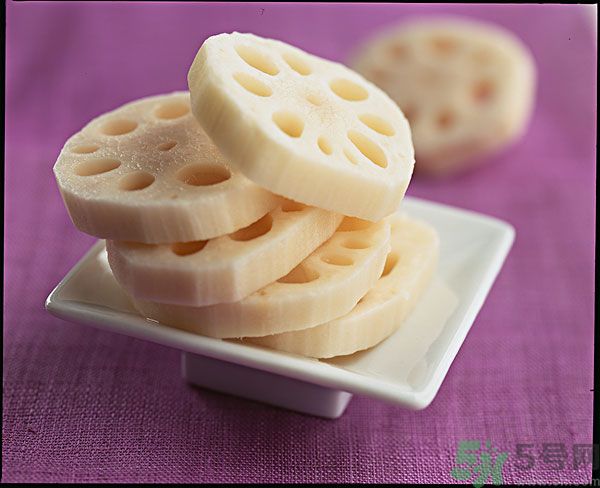 蓮藕里面的泥怎么清理？蓮藕里面的泥巴怎么洗？