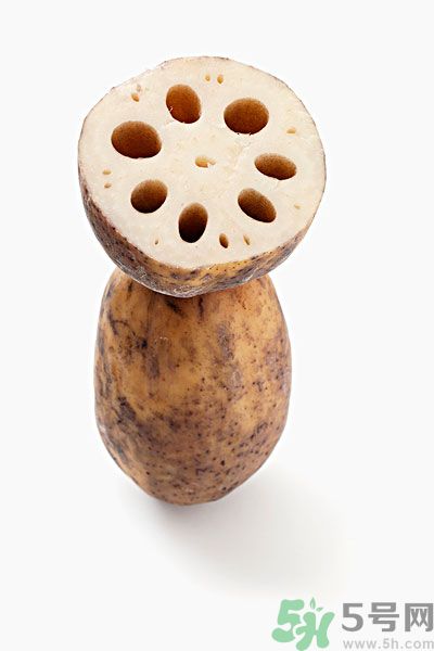 蓮藕里面的泥怎么清理？蓮藕里面的泥巴怎么洗？