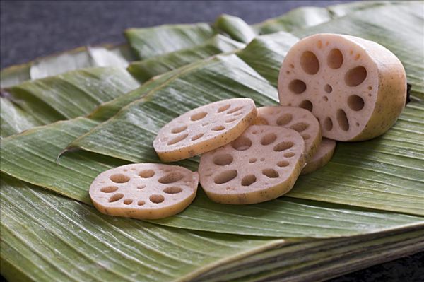 蓮藕里面發(fā)黑能吃嗎？蓮藕發(fā)黑了還能吃嗎？