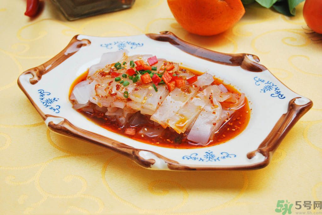 豆瓣醬的做法？豆瓣醬和黃豆醬的區(qū)別？