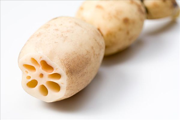 蓮藕里面發(fā)黑能吃嗎？蓮藕發(fā)黑了還能吃嗎？