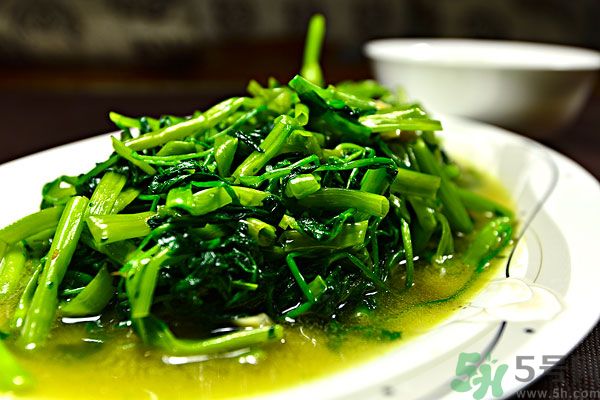 空心菜是菠菜嗎？空心菜是不是菠菜？