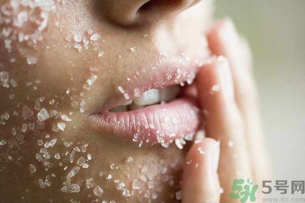 洗澡的時(shí)候可以敷面膜嗎？敷面膜和洗澡的順序