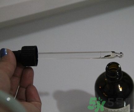 aesop香芹籽精華多少錢(qián)?aesop香芹籽精華正品哪里買(mǎi)?