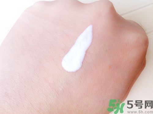 蘇菲娜sofina防曬霜哪款好用？sofina防曬白蕾絲藍(lán)蕾絲區(qū)別